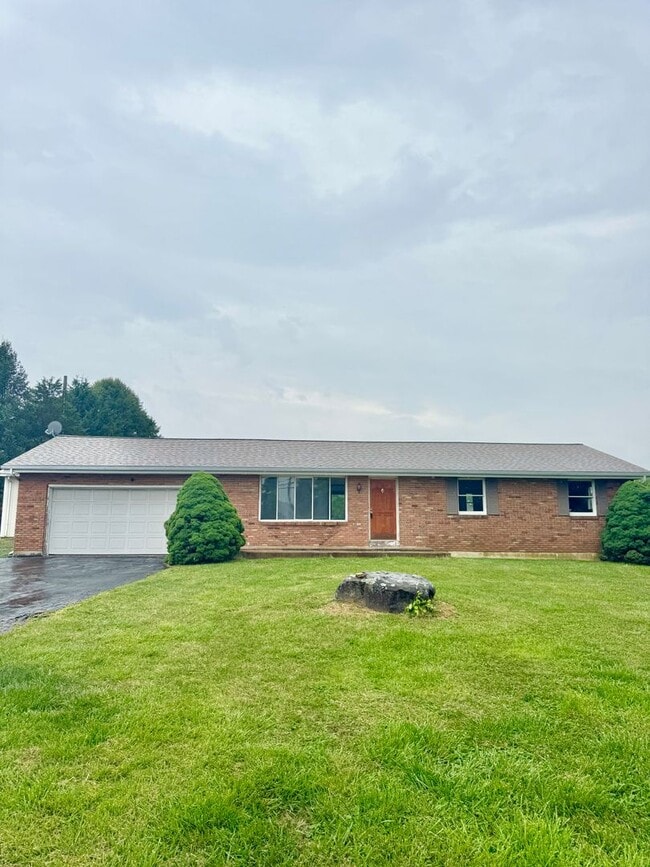 Building Photo - THREE BEDROOM RANCH HOME IN PARKLAND SCHOOL DISTRICT