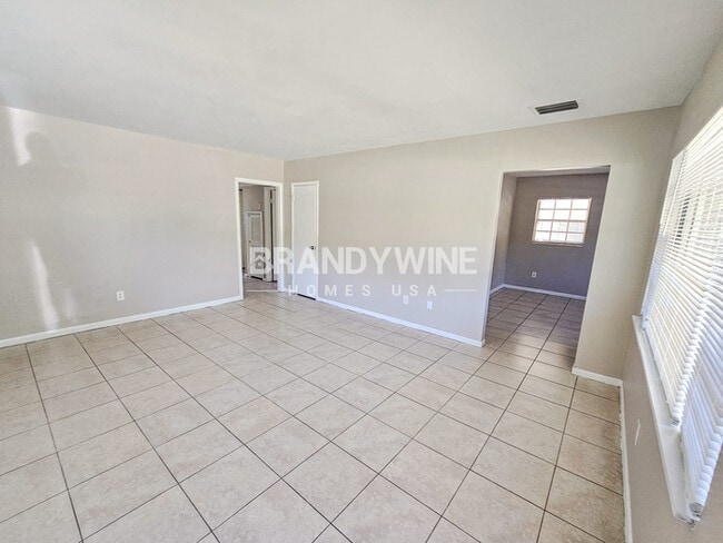 Photo - 3407 E Hanna Ave