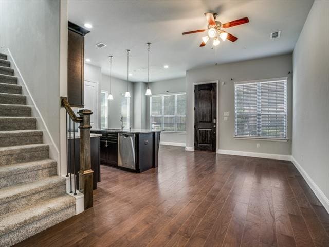 Photo - 6120 Rilla St