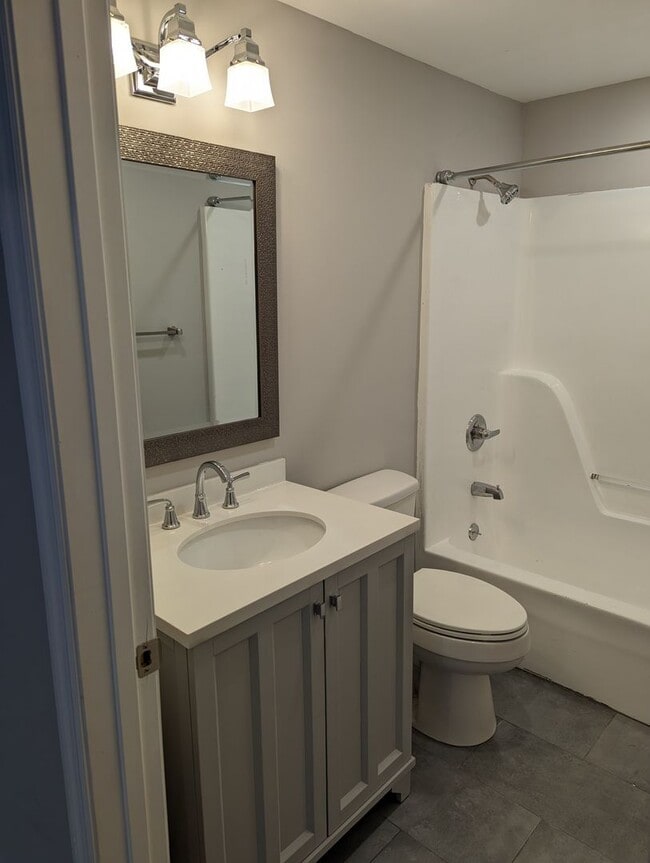 Photo - 105 James Agee St