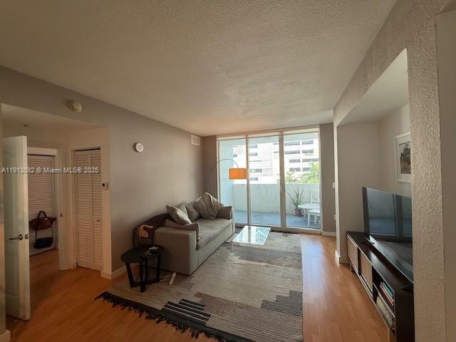 Photo - 500 NE 29th St Unit 503