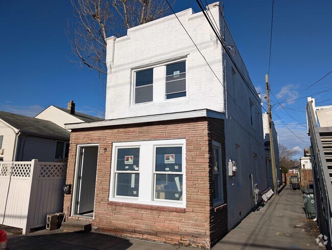 Building Photo - 1909 Ontario Ave Rental