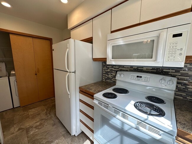 Photo - 3340 Southbend Pl Unit 101