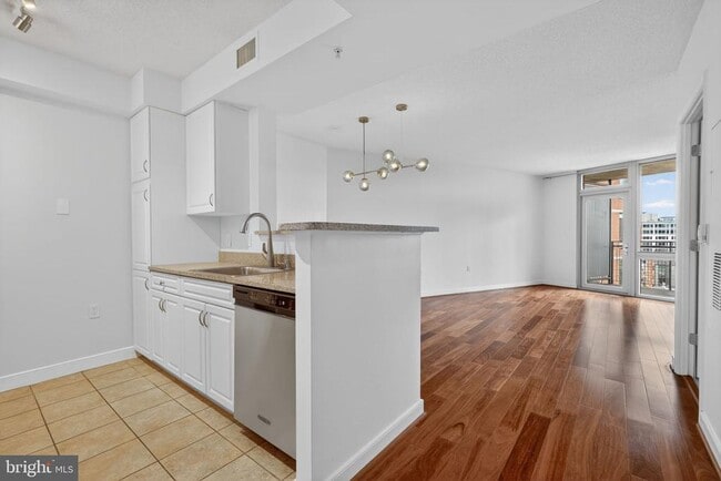 Photo - 555 Massachusetts Ave NW Unit 1019
