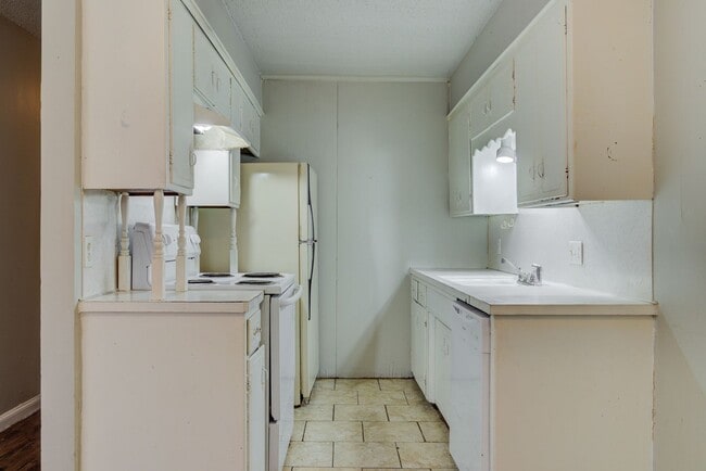 Photo - The View: 1 & 2 Bedroom Apartments with Al...