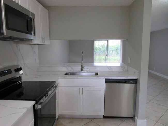 Photo - 4111 NW 114th Ave