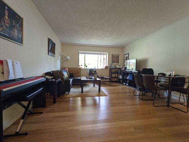 Photo - 30 Fuller Unit 101