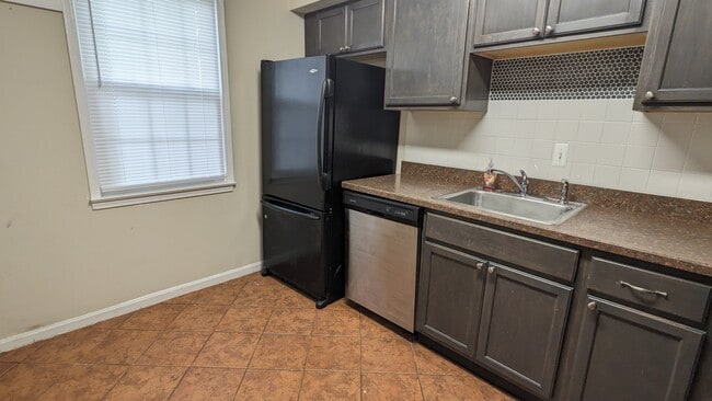 Photo - 706 Quince Orchard Blvd Unit T-1