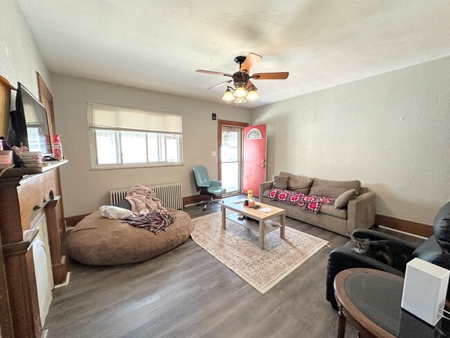 Building Photo - 38 Gregory St