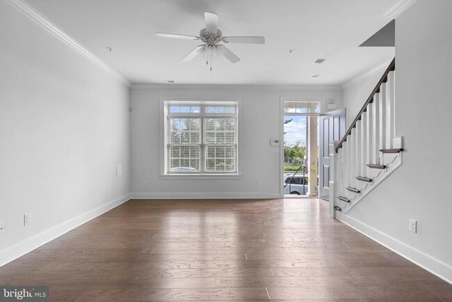 Photo - 619 W Mulberry St