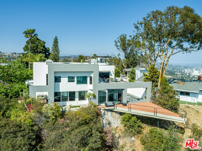 Building Photo - 8424 Grand View Dr Rental