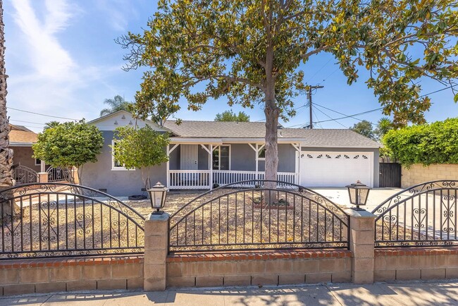 Exterior - 14172 Osborne St House