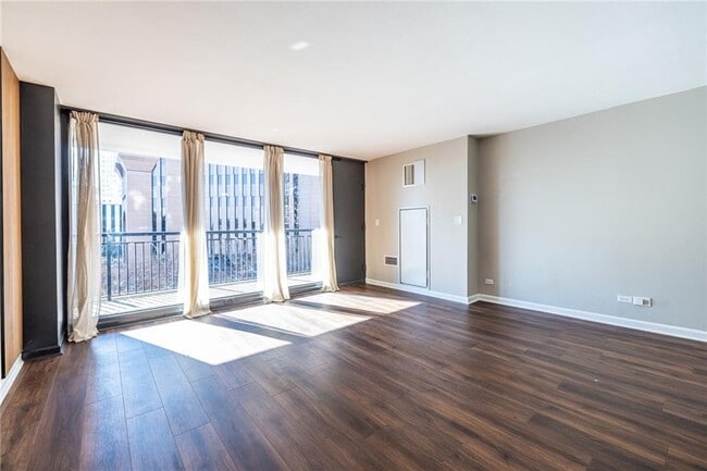 Photo - 620 Peachtree St NE Unit 411