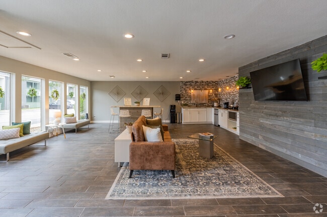 Interior Photo - The Edge Rental