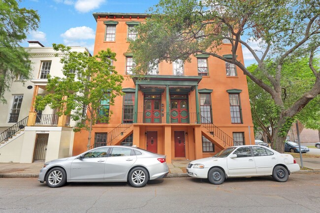 Building Photo - Downtown Savannah Condo for Rent