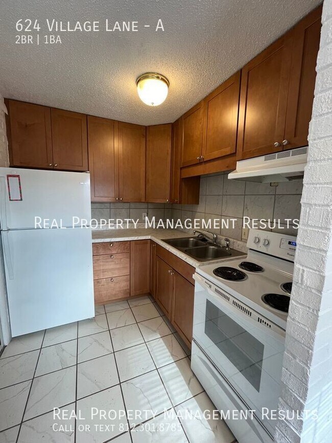 Photo - 624 Village Ln Unit A