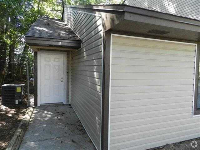 Building Photo - 1427 Charlotte St Rental