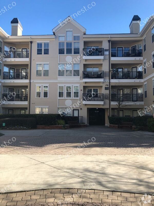 Building Photo - 1850 Cotillion Dr Unit 3418 Rental