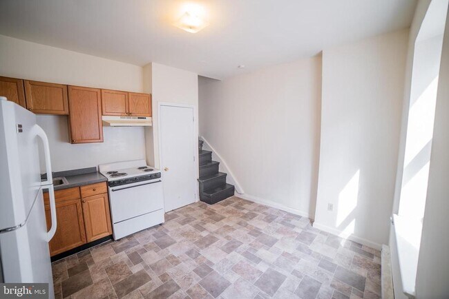 Photo - 1305 N Lawrence St
