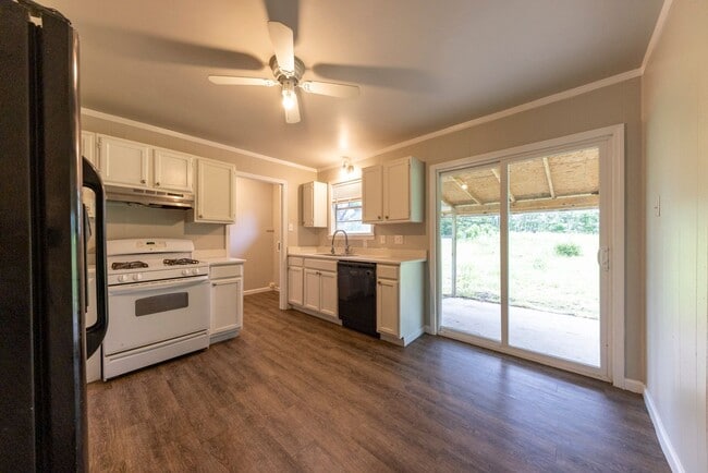 Photo - 642 Stevenson St