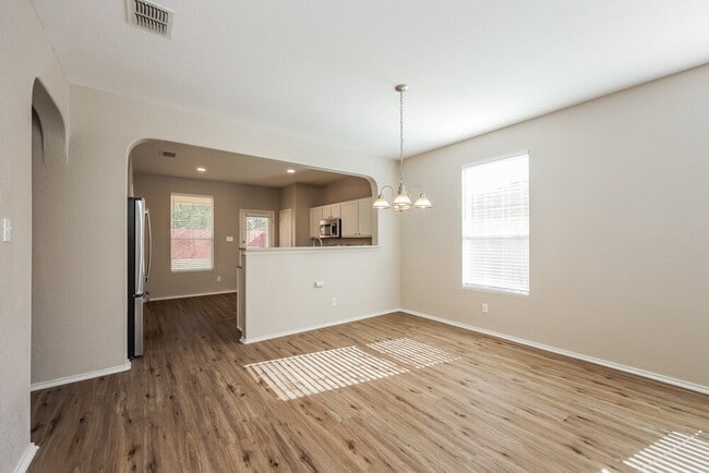 Photo - 27330 Wrought Iron