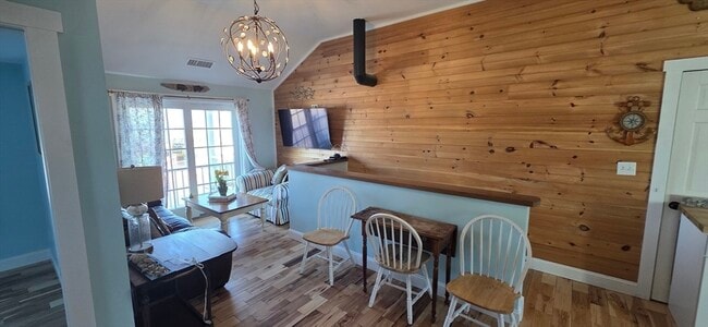 Photo - 33 Oceanside Dr Unit 2