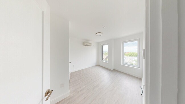 Photo - 42 North Beacon St Unit 503