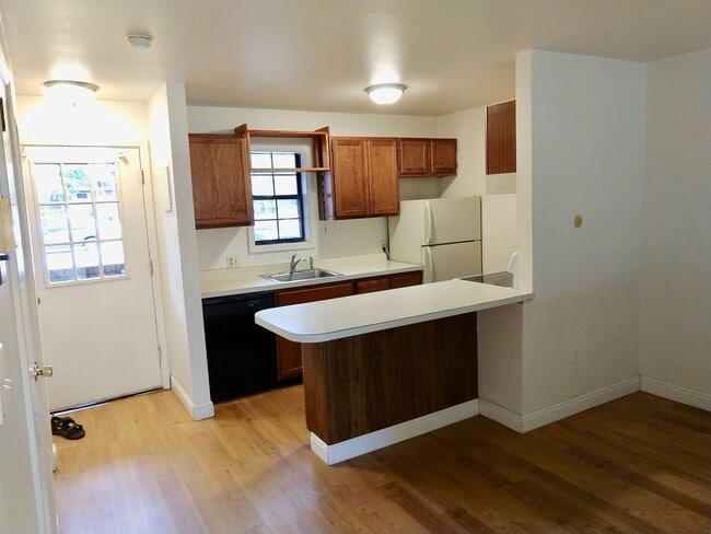 Photo - Updated 3 Bedroom Condo in the Wimbledon N...