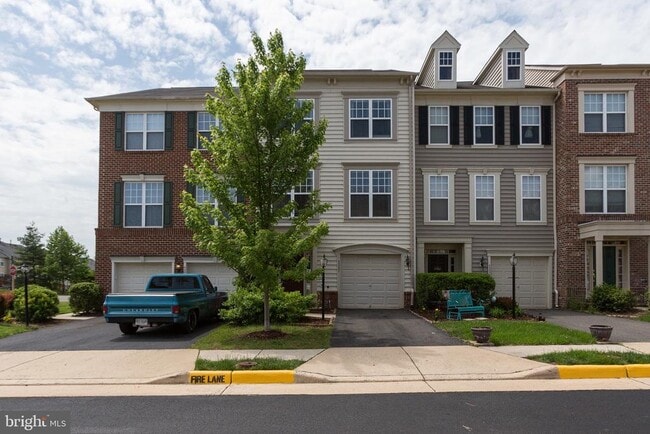 Building Photo - 43237 Highgrove Terrace Rental
