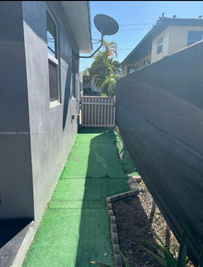 Photo - 1821 SW 7th St Unit 7