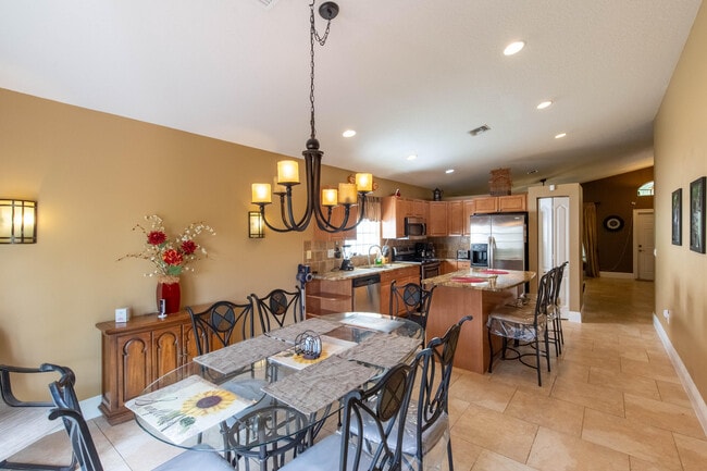 Photo - 10746 Oak Bend Way