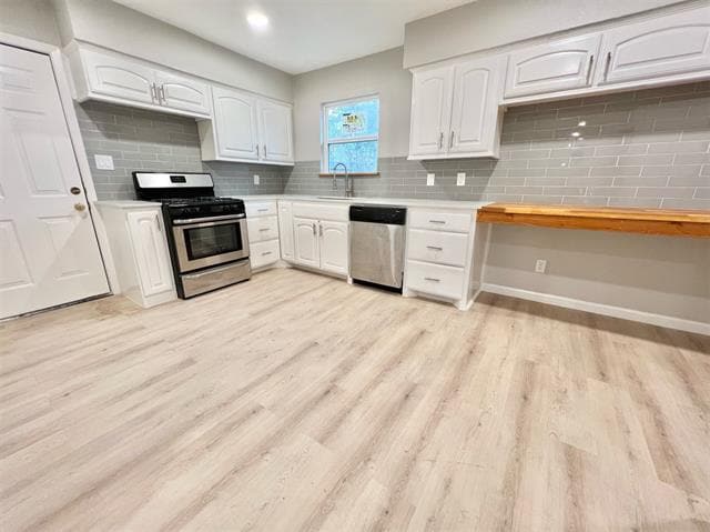 Photo - 2107 Hedgerow St