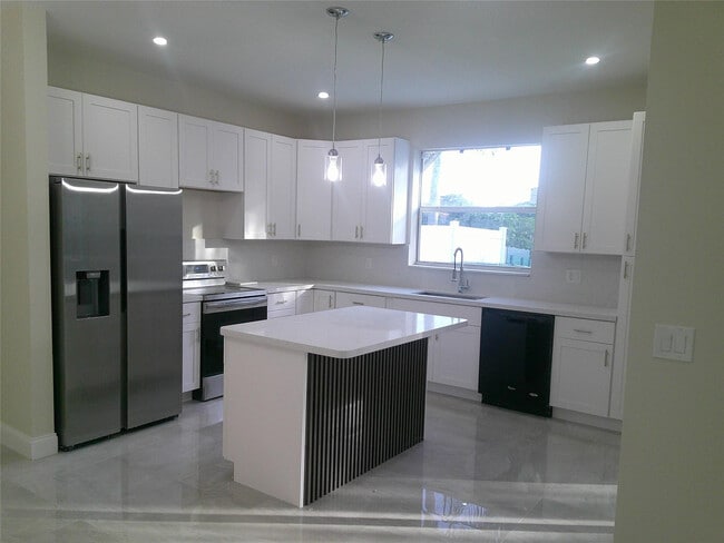 Photo - 19250 NW 22nd St