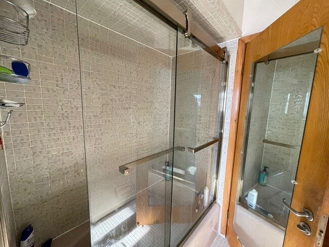 Photo - 245 Derrydown Rd