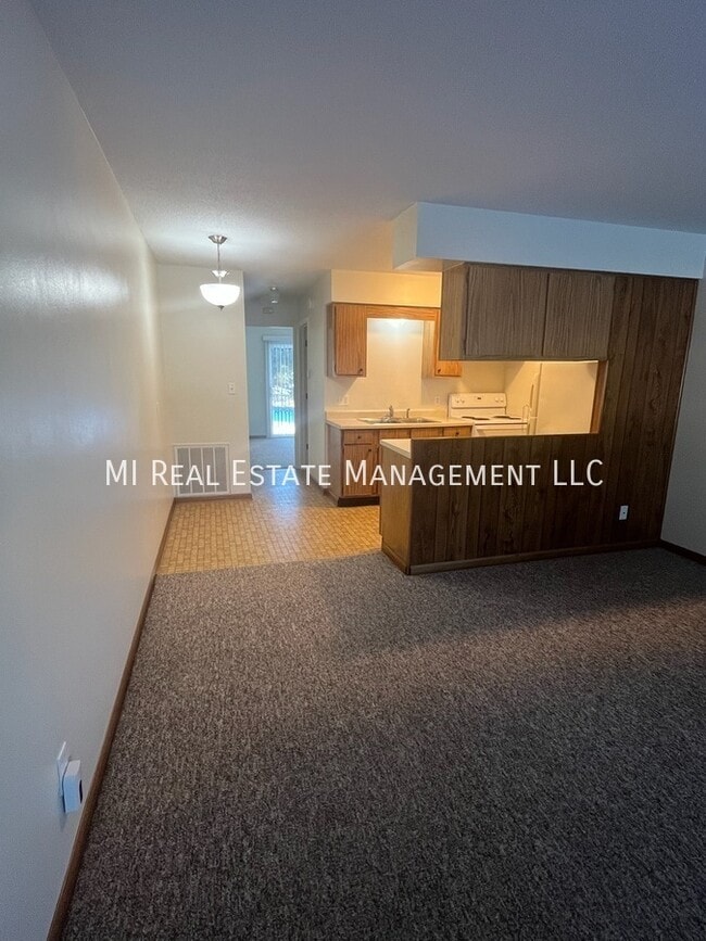 Photo - 7593 48th Ave