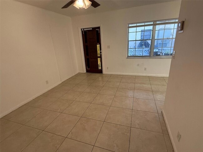 Photo - 4649 Bougainvilla Dr Unidad 4