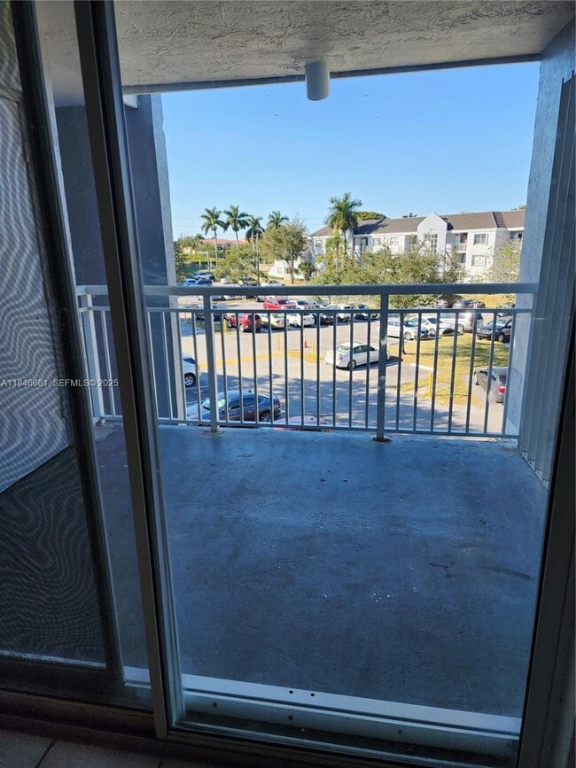 Photo - 8640 SW 212th St Unit 305