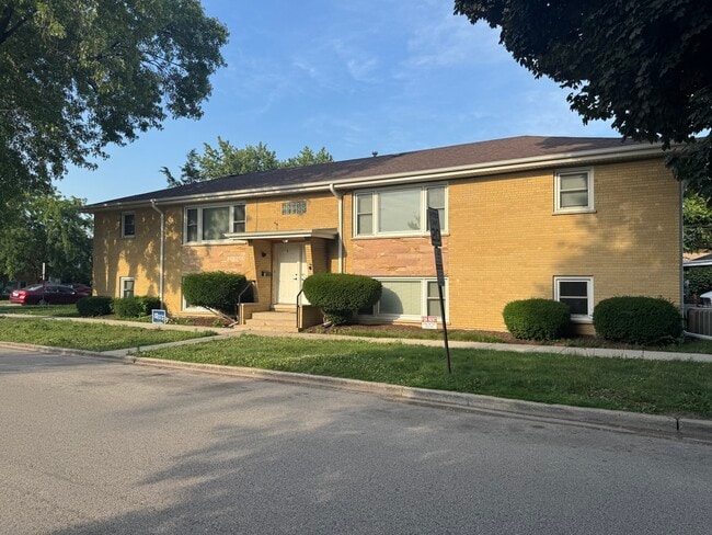 Building Photo - 7233 38th Pl Unit 1