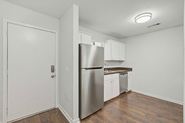 Photo - 2741 Jobee Dr