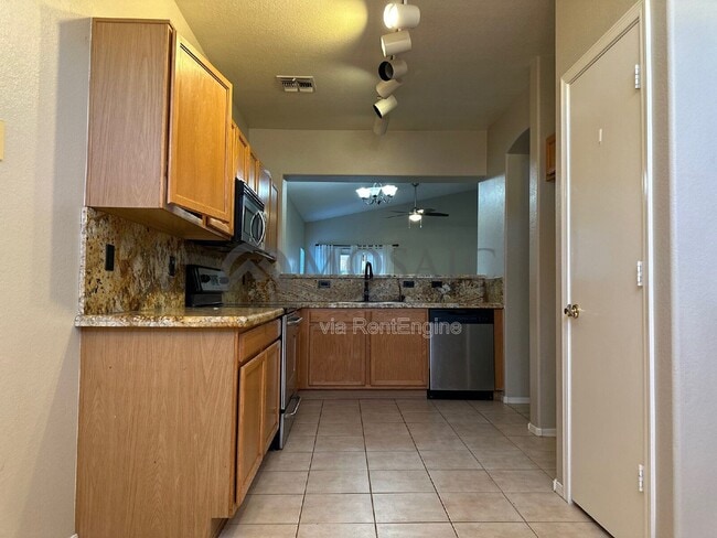 Photo - 2441 W Indigo Dr