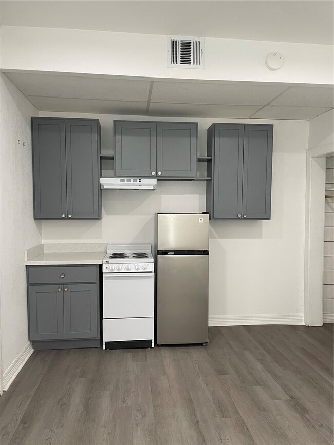 2302 Avenue H Unit 14