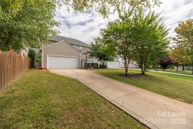 Photo - 15519 Troubadour Ln