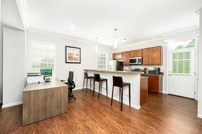 Photo - Cheswick Village