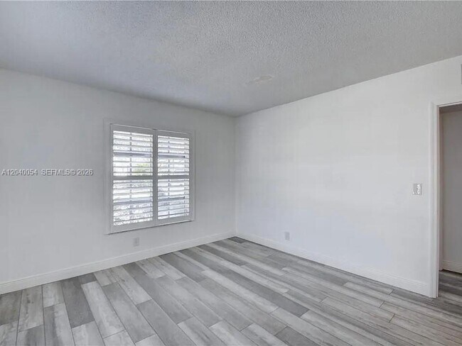 Photo - 2200 NE 66th St Unit 1401