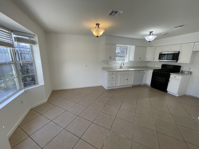 Photo - 3617 Charles Dr