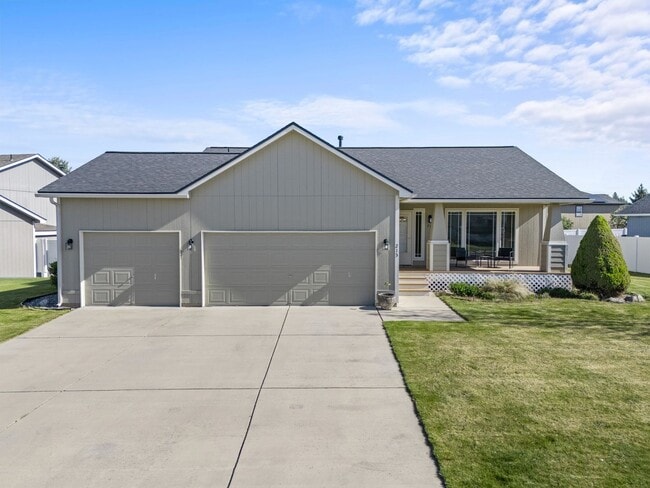 Building Photo - Colbert WA Rancher with Full basement for RENT!