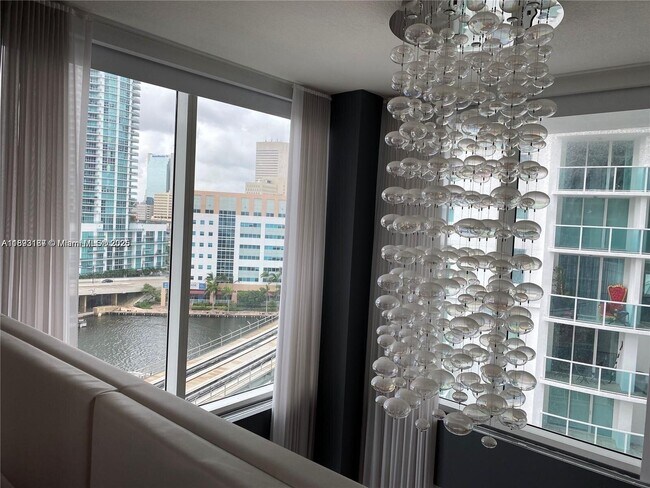 Photo - 41 SE 5th St Unit 717