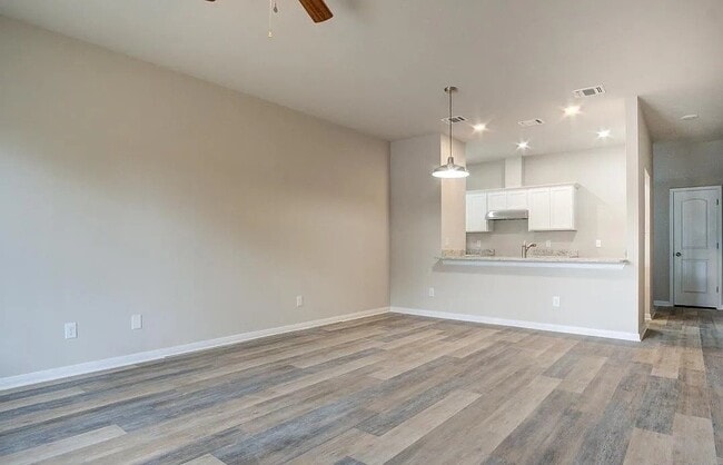 Photo - 121 Lawton St