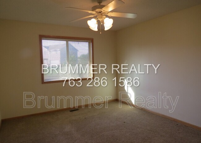 Photo - 5546 154th Ct NW