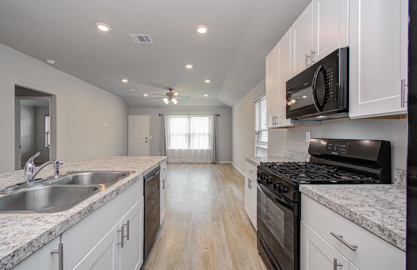 Photo - 2030 Brixham Bluff Ln